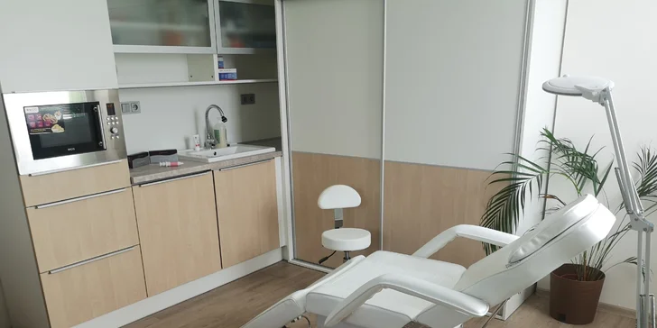 Estetické ošetření dle výběru: kmenové buňky, biorevitalizace i výplň. kys. hyaluronovou