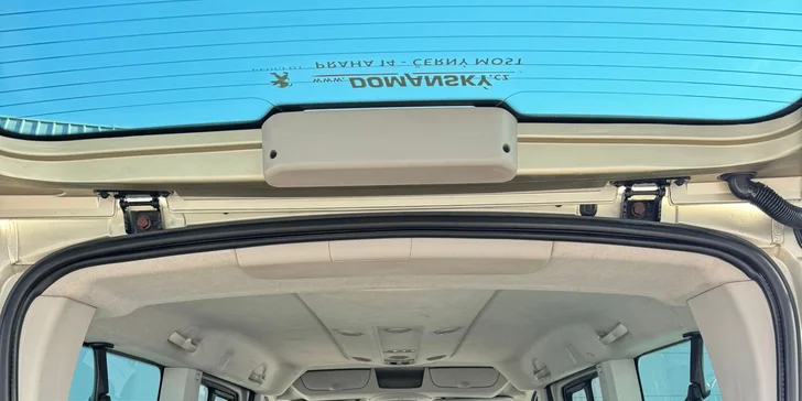 Dvouhodinové čištění interiéru i exteriéru auta vč. aplikace ochrany laku