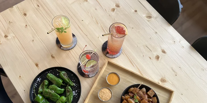 Tapas s drinky podle výběru ze 3 druhů pro 2 osoby