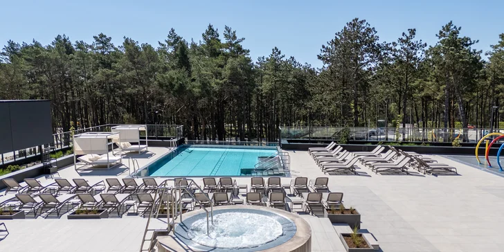 5* hotel přímo na pláži u Baltu: vnitřní i venkovní wellness, polopenze, animační program