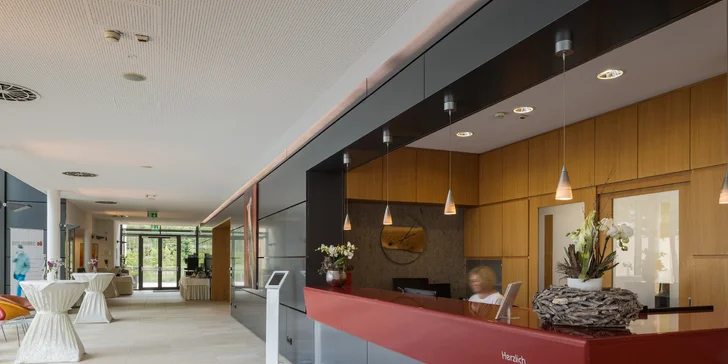 Horní Rakousko: 4* hotel ve městě Wesenufer s polopenzí plus, saunou i fitness, vč. karty slev