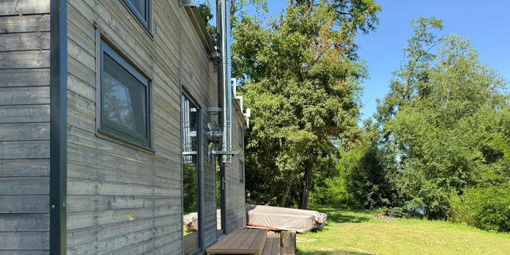 Krásný a plně vybavený tiny house na břehu Labe až pro 4 osoby