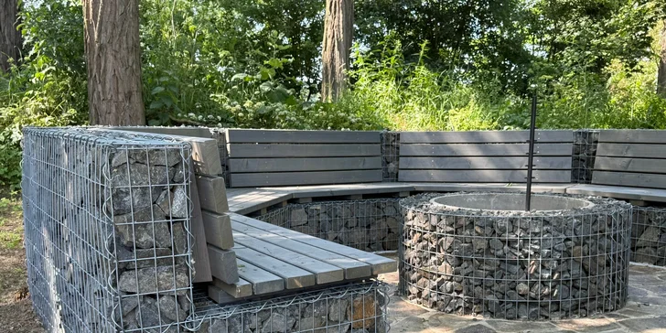 Krásný a plně vybavený tiny house na břehu Labe až pro 4 osoby