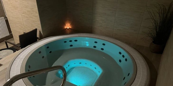 Romantika a relaxace pro dva: 95 minut ve wellness centru a solné jeskyni