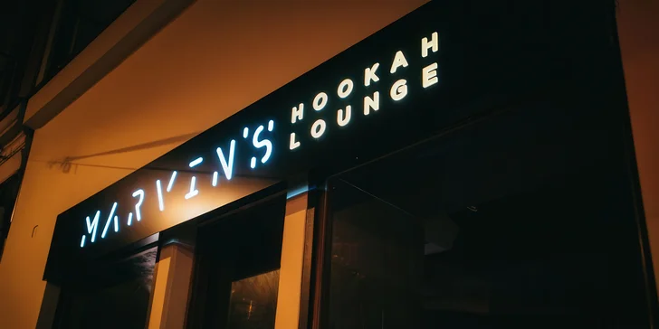 Vodní dýmka a burger, tortilla či salát s halloumi v baru na Stodolní pro 1 i 2 osoby