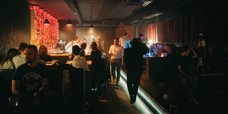Až 4 autorské drinky podle výběru z 11 druhů i s vodní dýmkou na Stodolní