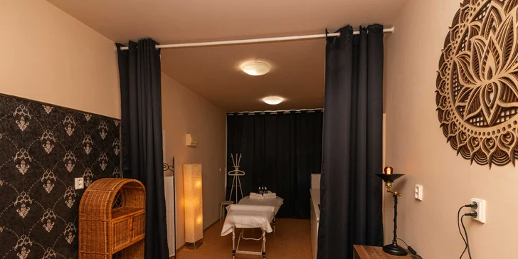 Masáž vybraných partií i celého těla či luxusní Kleopatřina péče: 30-120 min.