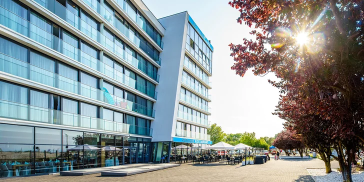 Kolobřeh: luxusní rodinný hotel u pláže, strava, wellness i zábava pro děti
