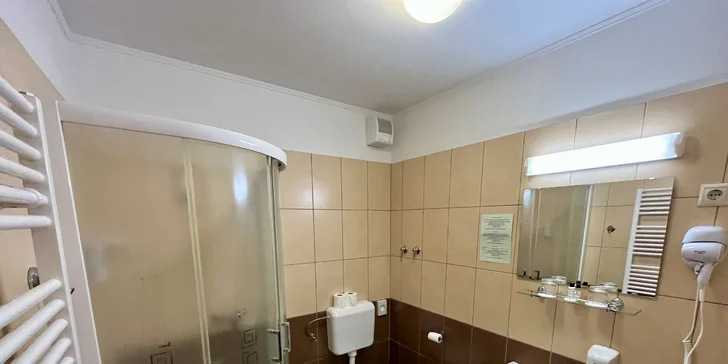Relax u Balatonu: hotel, wellness, snídaně a výlety po vinařské oblasti