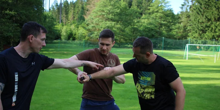 Měsíc lekcí sebeobrany Krav Maga pro 1 osobu: celkem 8 tréninků, 2x týdně