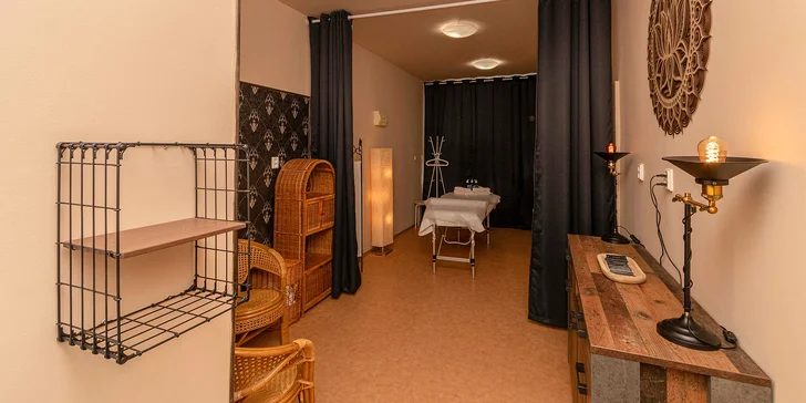 Masáž vybraných partií i celého těla či luxusní Kleopatřina péče: 30-120 min.