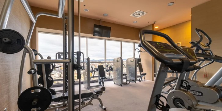 Dovolená v Žilině: 4* hotel se snídaní a vstupem do bazénu, saun a vířivky