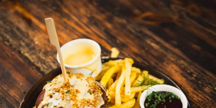 Poznejte Gdaňsk: moderní ubytování se snídaní v centru města, restaurace s českou kuchyní