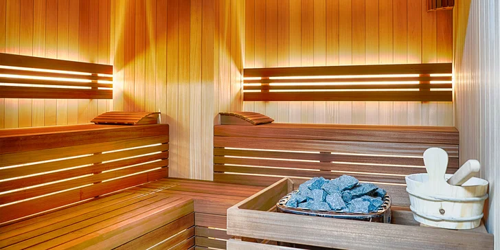 Pobyt v srdci Varšavy: moderní hotel se snídaní i neomezeným vstupem do sauny