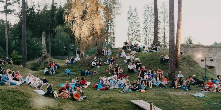 Slovácko sa nesúdí + cimbálová muzika Lašár (OPEN AIR)