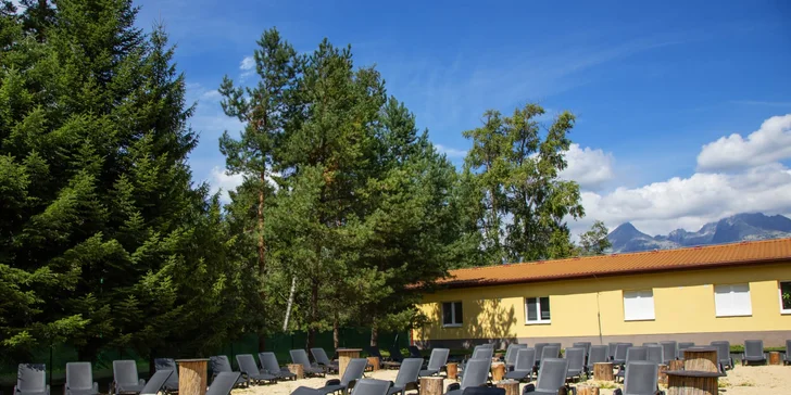 Pobyt v největším rodinném resortu na Slovensku: venkovní hřiště i prolézačky, trampolíny, bazén a sauny