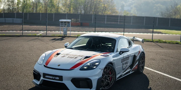Okruhová jízda v Porsche GT4 RS – 500 koní adrenalinu