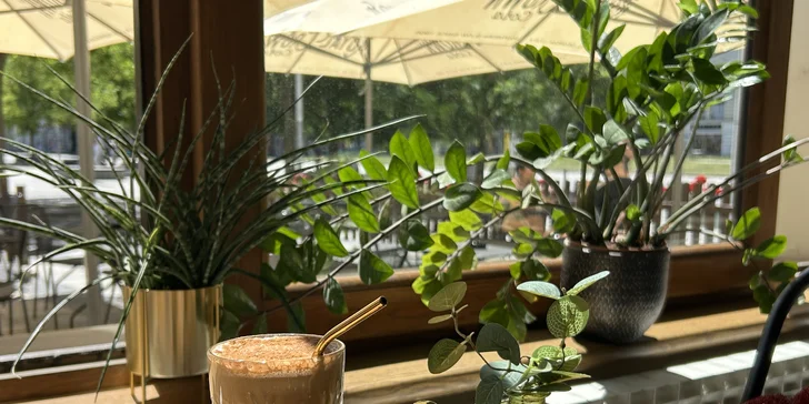 Frappé v kavárně U Zlaté koruny: pro 1 či 2 osoby