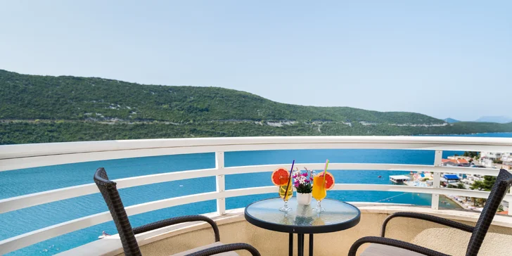 Letovisko Neum: 4* hotel s polopenzí, skvělá poloha 80 m od pláže