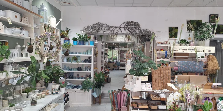 Vázání i vypichování kytic či kurz Na den floristkou vč. pomůcek a materiálů