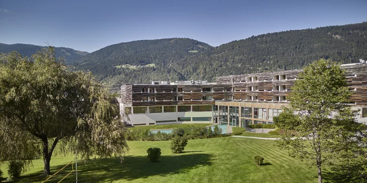 Luxusní pobyt v Korutanech: plná penze, obří wellness a turistická karta