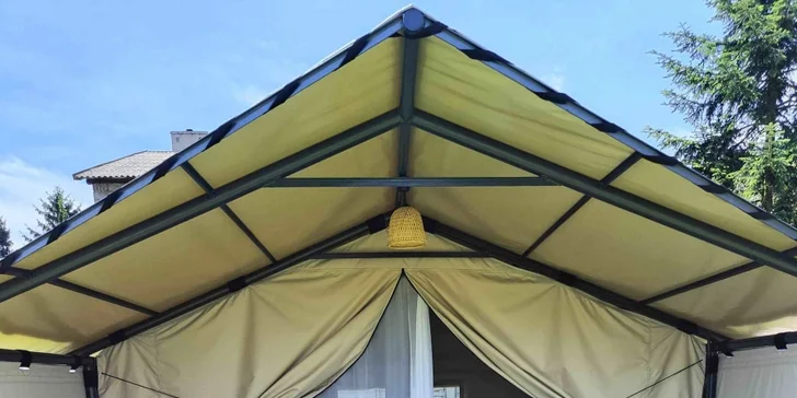 Kemp jen 2 km od zábavního parku Energylandie: stan, glamp či apartmán
