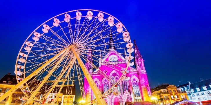 Čtyřdenní zájezd za nejkrásnějšími vánočními trhy Francie: hotel se snídaní, letenka a průvodce
