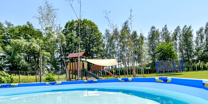 Kemp jen 2 km od zábavního parku Energylandie: stan, glamp či apartmán