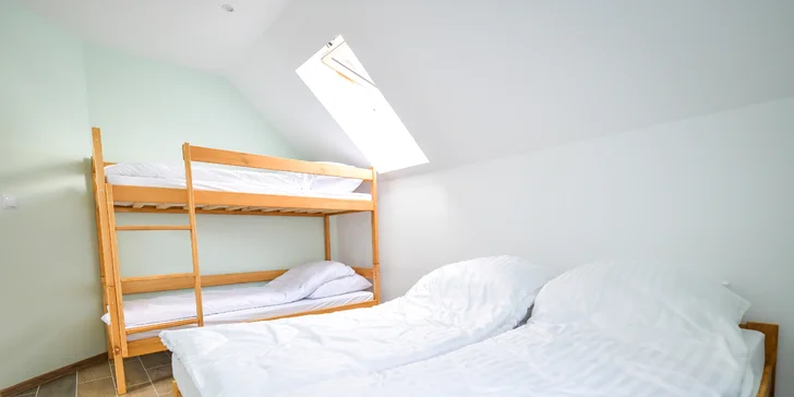 Kemp jen 2 km od zábavního parku Energylandie: stan, glamp či apartmán