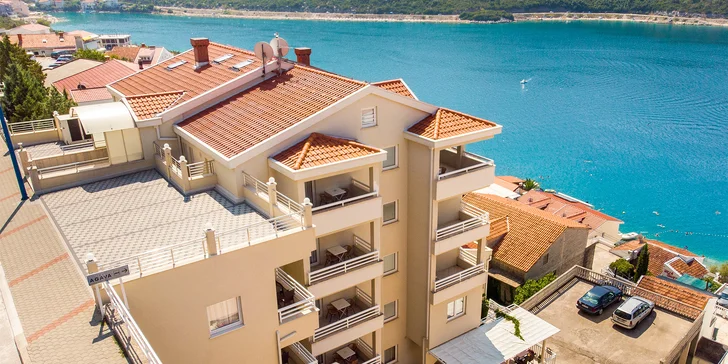 Letovisko Neum: 4* hotel s polopenzí, skvělá poloha 80 m od pláže