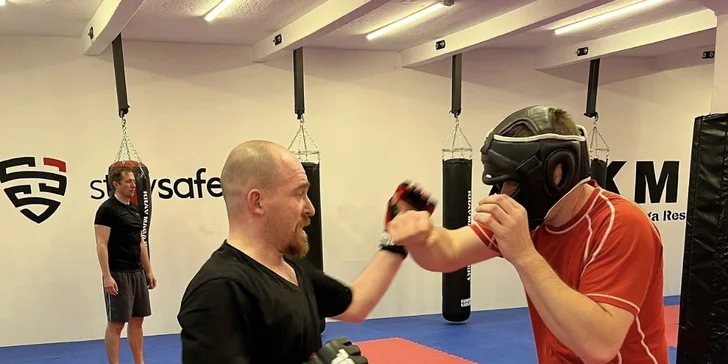 Měsíc lekcí sebeobrany Krav Maga pro 1 osobu: celkem 8 tréninků, 2x týdně