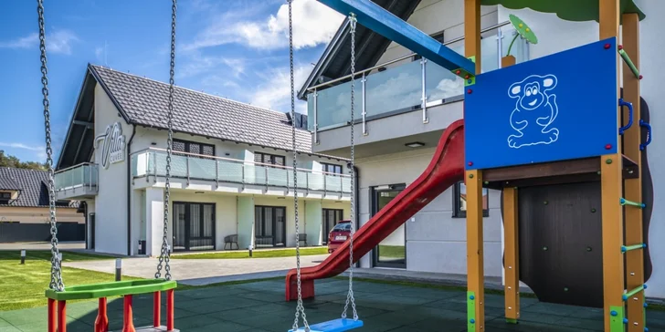 Odpočinek v lázeňském Egerszalóku: penzion se snídaní, wellness i dětskou hernou, 2 km od termálních lázní