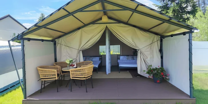 Kemp jen 2 km od zábavního parku Energylandie: stan, glamp či apartmán