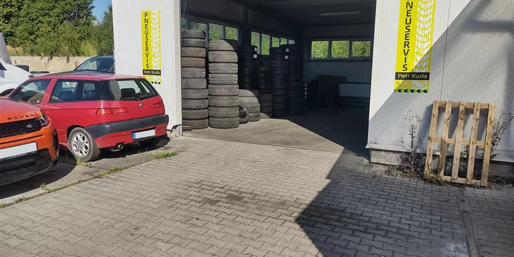 Péče o vaše auto: přehození celých kol včetně vyvážení a kontroly