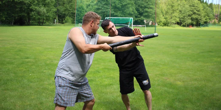 Měsíc lekcí sebeobrany Krav Maga pro 1 osobu: celkem 8 tréninků, 2x týdně