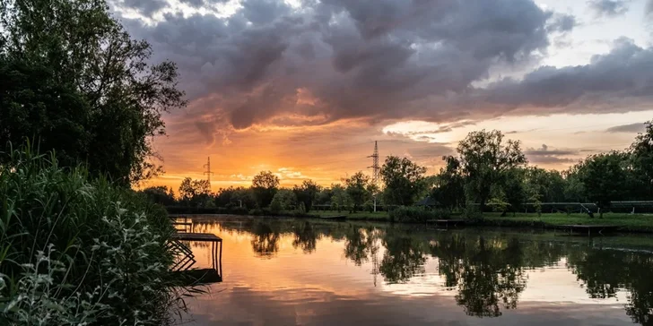 Pobyt u jezera jen 8 km od centra Győru: termální voda, jídlo, děti do 2,9 let zdarma