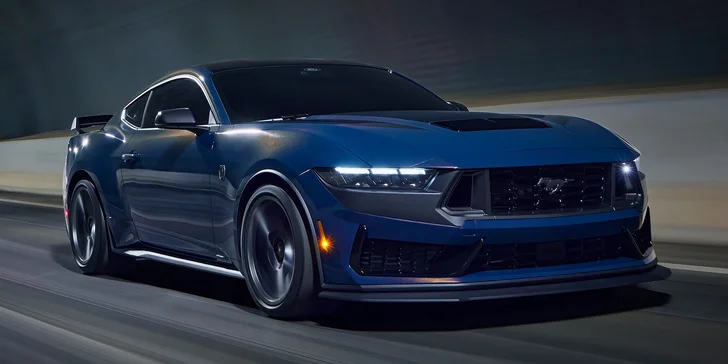Jízda na 20–60 minut v americkém stylu s Ford Mustang DARK HORSE 5.0 V8