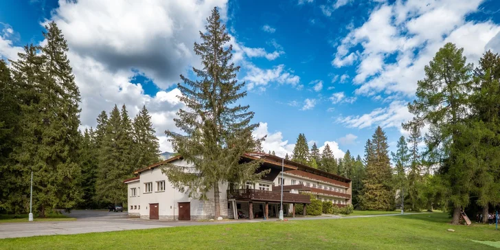 Liptovská pohoda s polopenzí a turistikou za rohem pro dva i rodinu