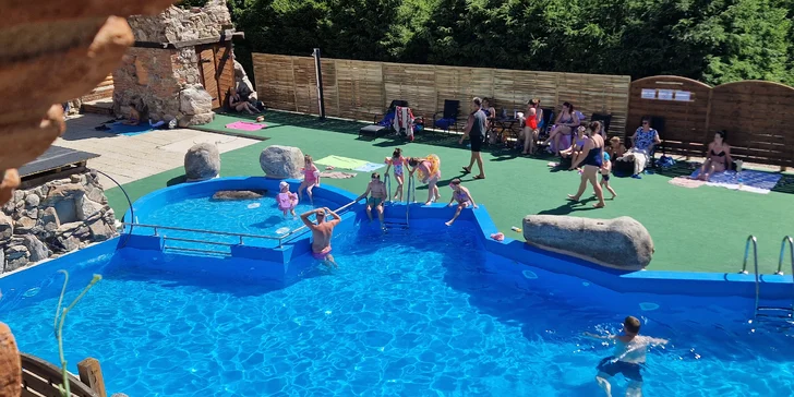 Pobyt v apartmánech u Pekla Čertovina s polopenzí i bazénem odpočinkem ve wellness