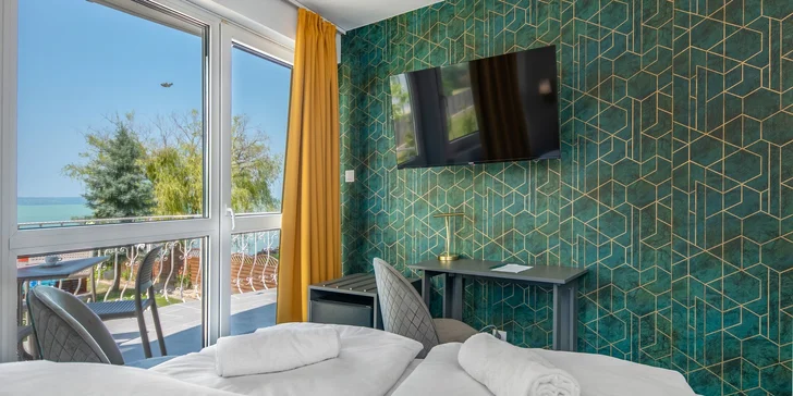 Pobyt u Balatonu: vila se soukromou pláží, snídaně i sauna, vířivka a bazén