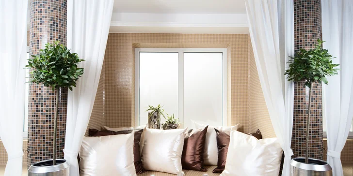 Mórahalom: wellness hotel s polopenzí, neomezeným wellness a přímým vstupem do lázní