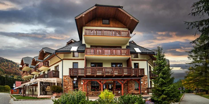 Plně zařízené mezonetové apartmány pro 4–8 osob na Donovalech