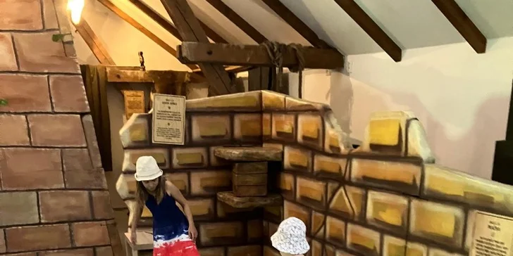 Vstupy do rodinné herny Cesta za pokladem i s kouzelným představením