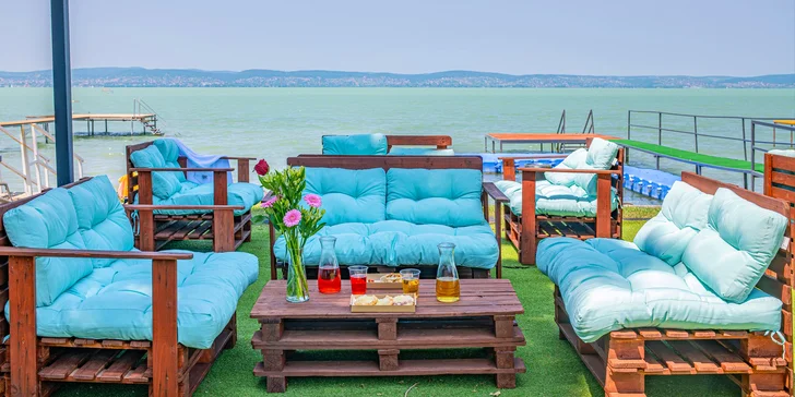 Pobyt u Balatonu: vila se soukromou pláží, snídaně i sauna, vířivka a bazén