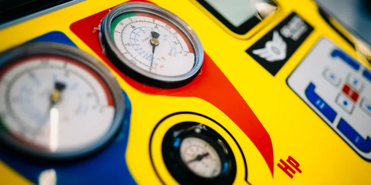 Dezinfekce klimatizace auta i údržba s doplněním až 700 g chladiva