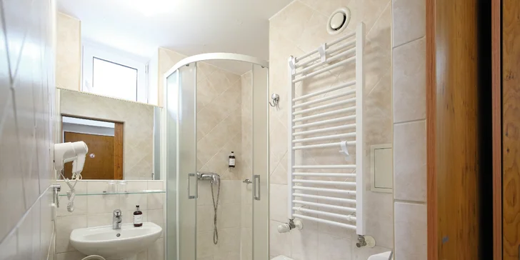 Pobyt ve Špindlerově Mlýně: hotel s polopenzí i vstup do wellness