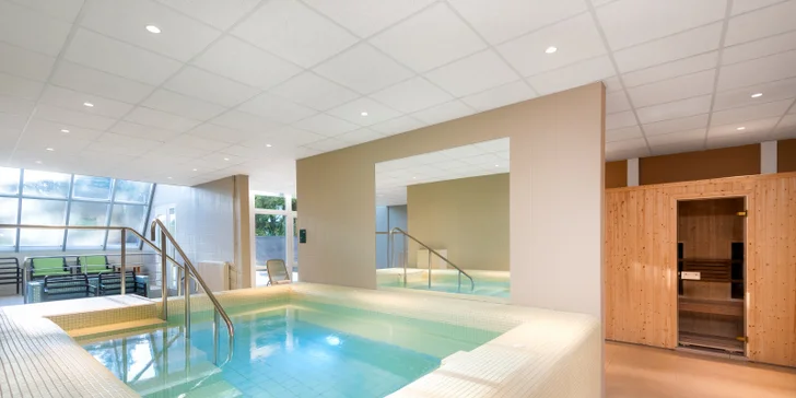 Autobusový zájezd do lázní Hévíz: 4* hotel s all inclusive a wellness, koupání v léčivém jezeře, výlety k Balatonu