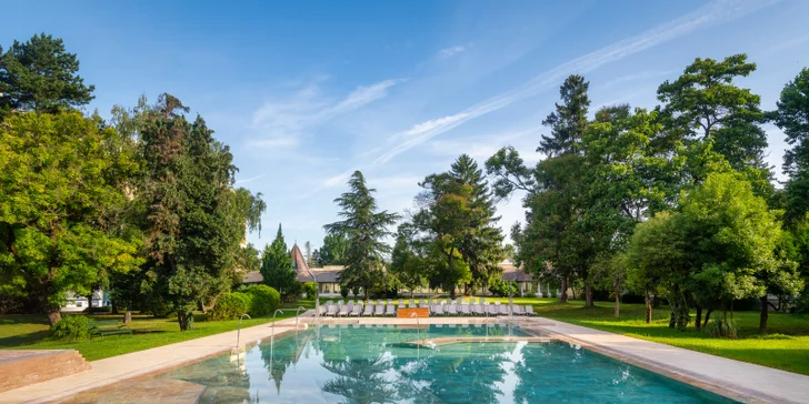 Autobusový zájezd do lázní Hévíz: 4* hotel s all inclusive a wellness, koupání v léčivém jezeře, výlety k Balatonu