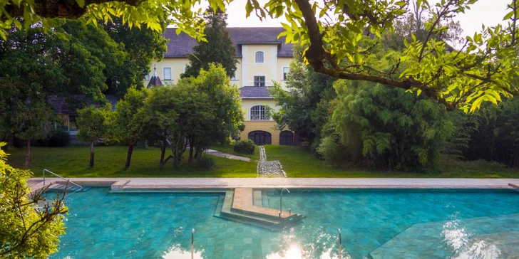 Autobusový zájezd do lázní Hévíz: 4* hotel s all inclusive a wellness, koupání v léčivém jezeře, výlety k Balatonu