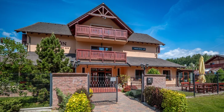 Pobyt v oblíbeném penzionu Motýľ*** u Bešeňové s polopenzí, wellness a množstvím aktivit